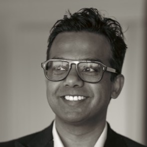 Dr Andrew Chandrapal BDS MFGDP(UK) DPDS(Bris) MClinDent (Prosthodontics) Portrait